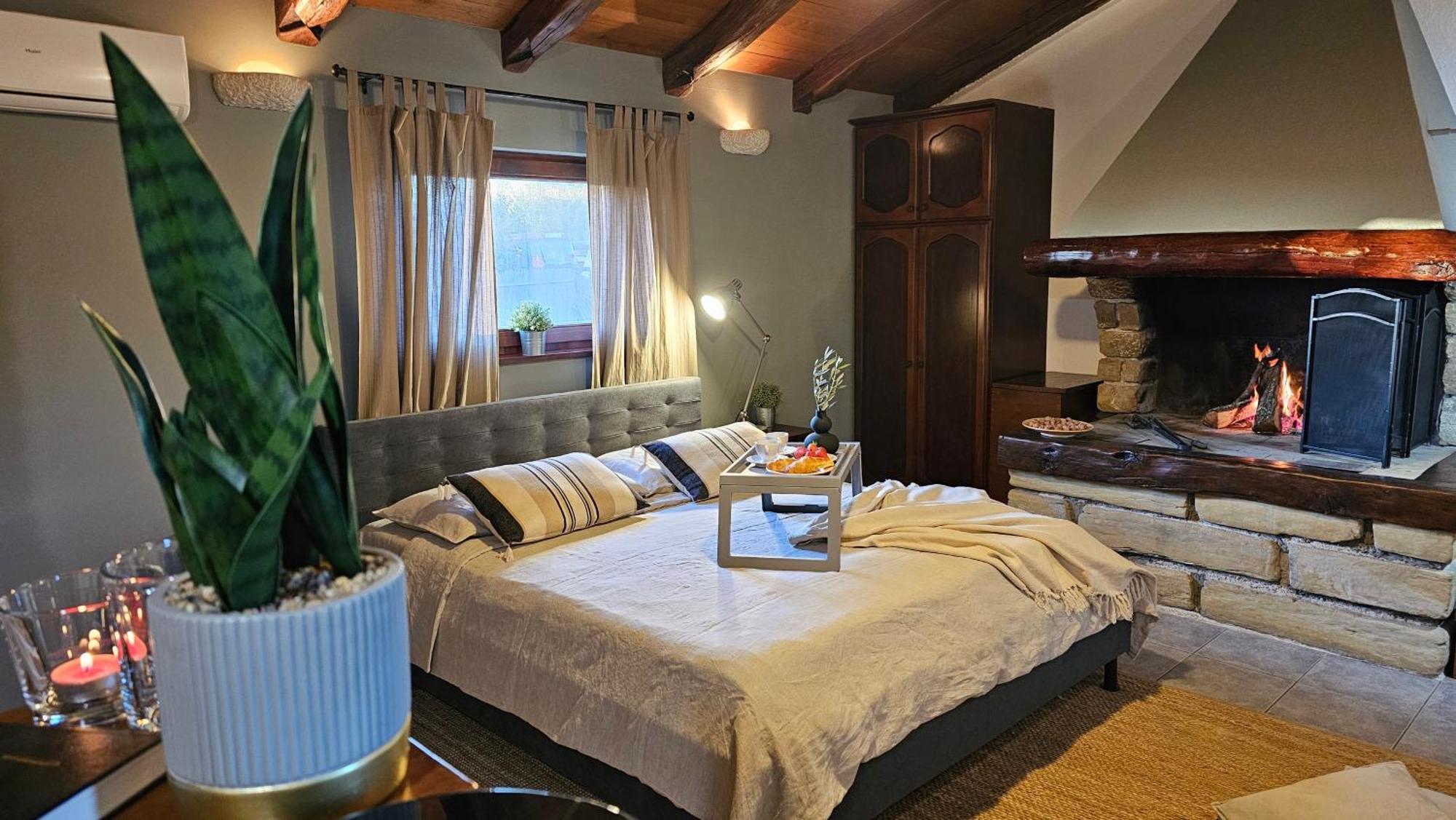Apartment Cami - With A Soul *